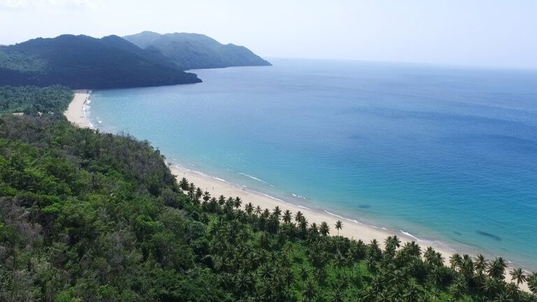 A New World Awaits You in El Valle